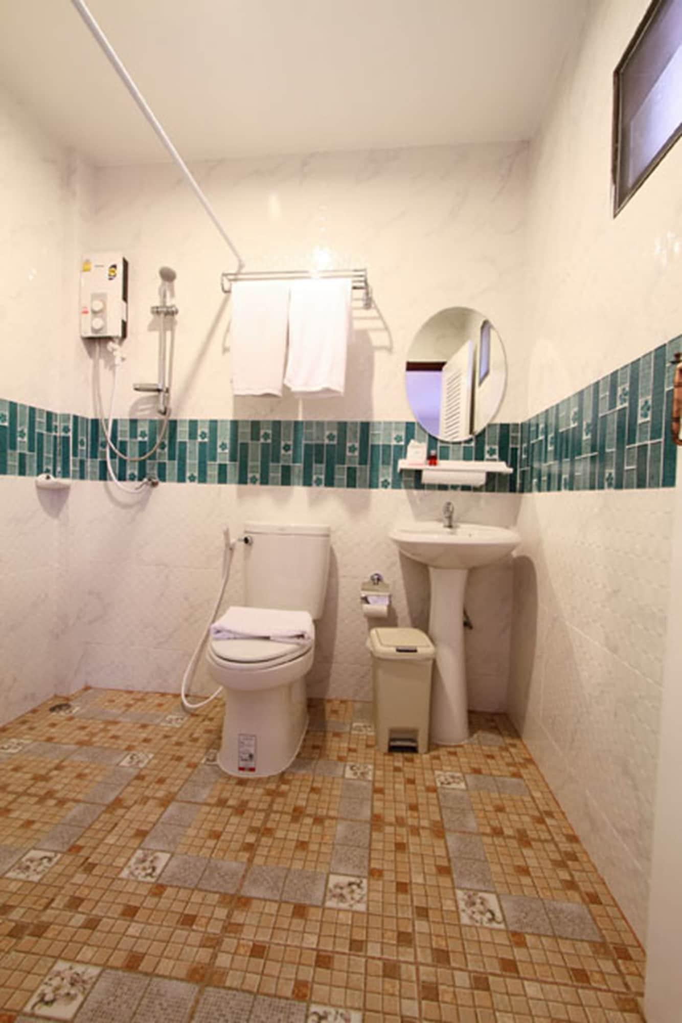 Phuket Airport Inn Ban Bo Han Ngoại thất bức ảnh